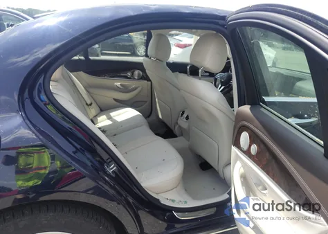 2019 Mercedes-Benz E 300 4Matic z USA, uszkodzony, nr VIN WDDZF4KB9KA630680